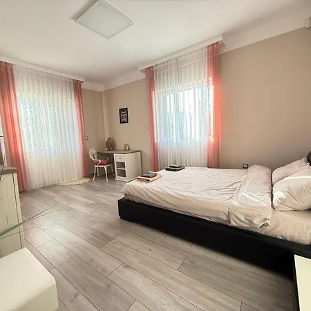 Sea House * בורגאס