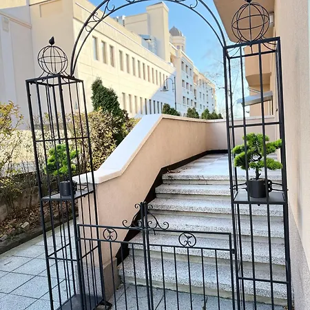 Sea House דירה
